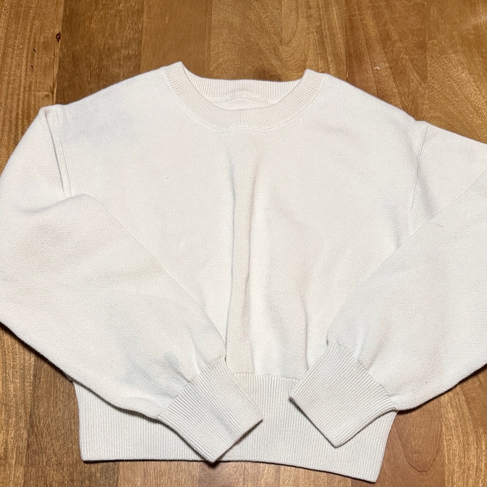 Aerie Crop Sweater size xs in cream